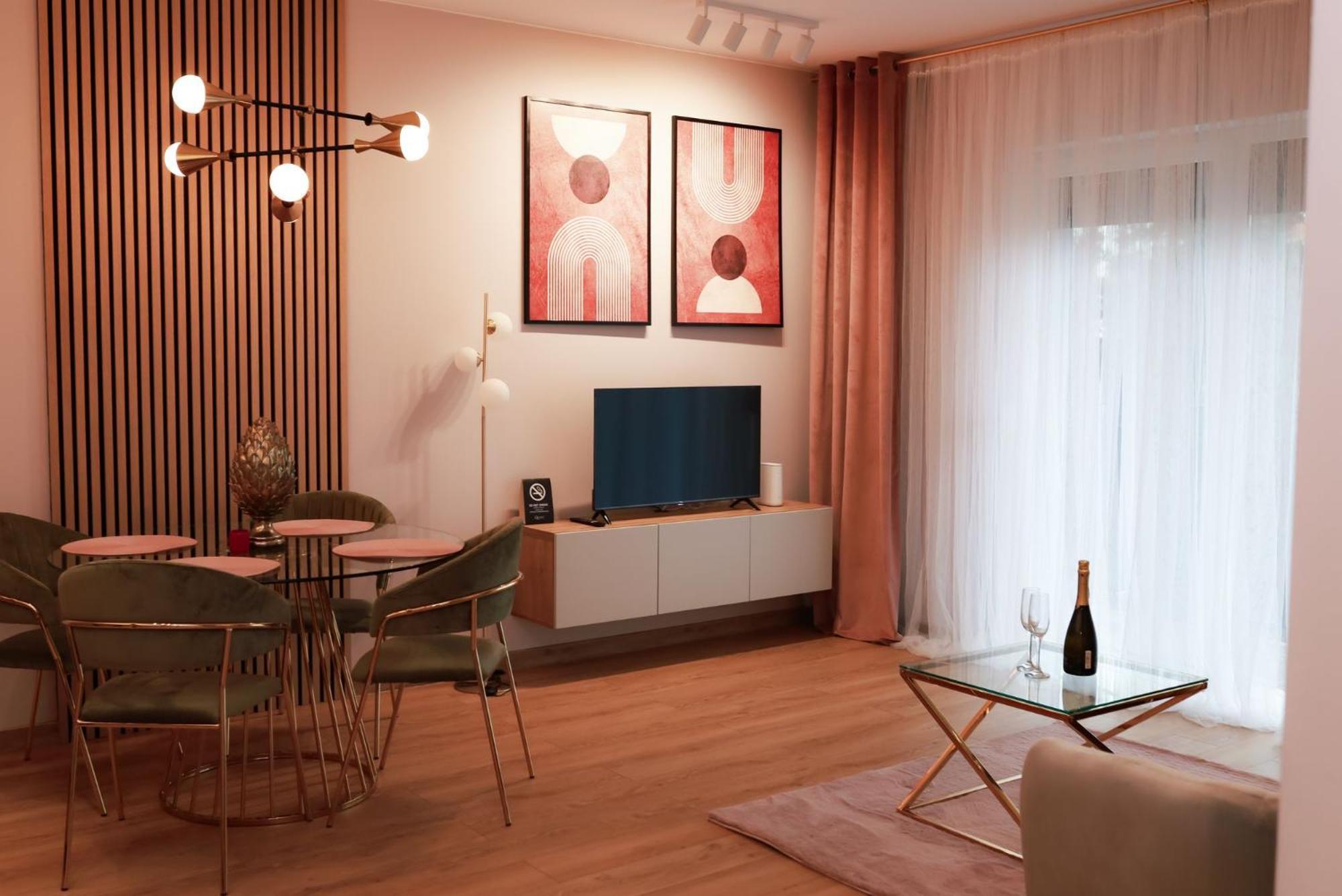Apartament Milano Pniewy  ภายนอก รูปภาพ